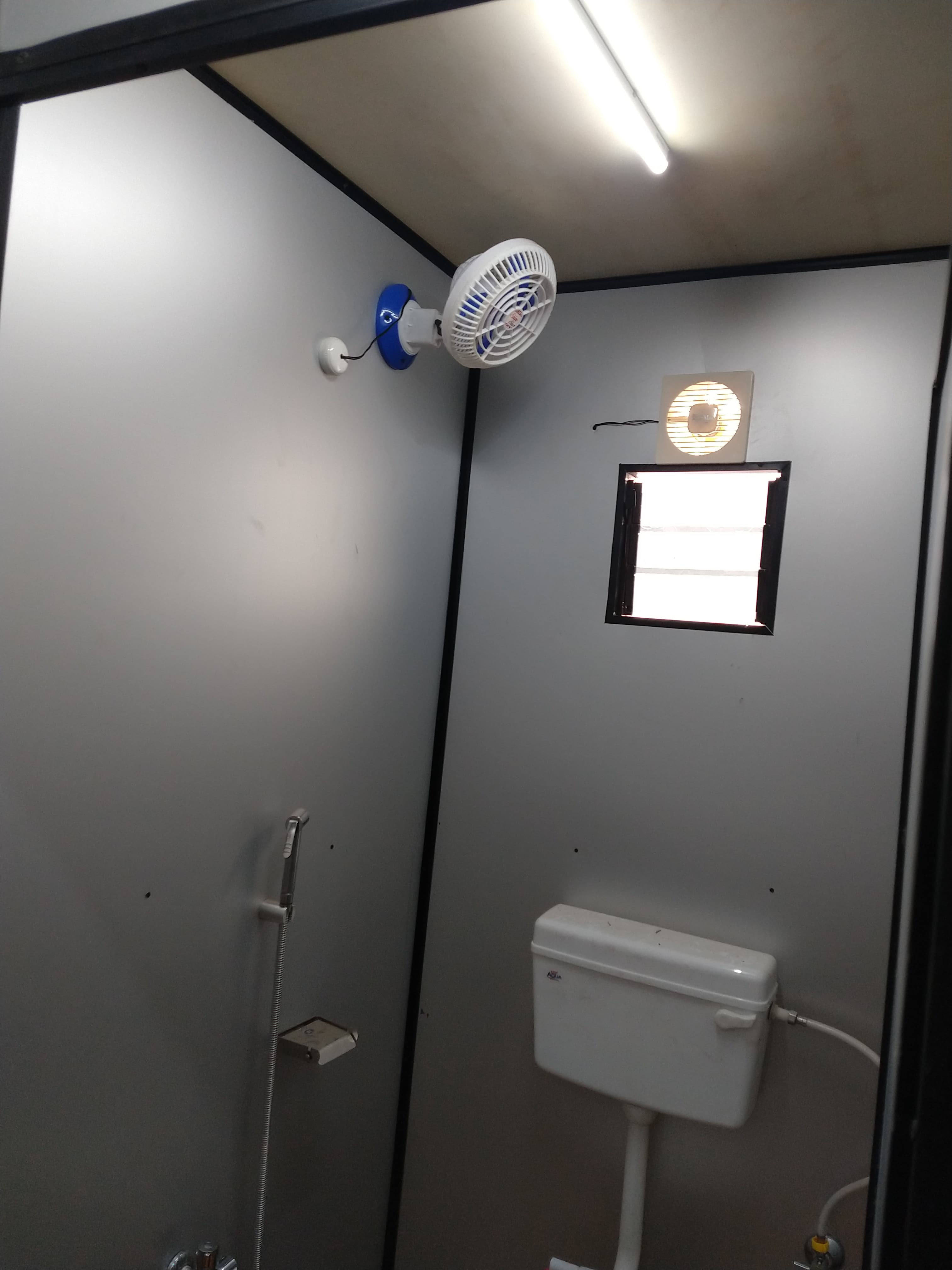 Standard Washroom Cabins